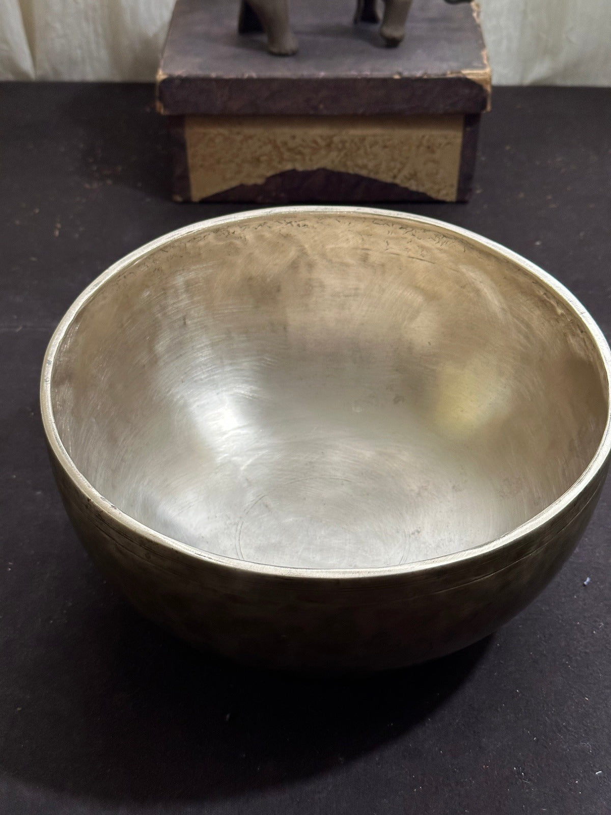 Ulabhati Antique singing bowl